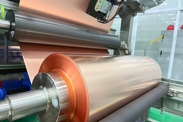 攻克超薄長卷工藝瓶頸！鑫鉑瑞1.5萬噸新產(chǎn)線順利投產(chǎn)