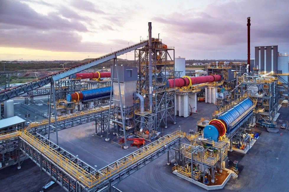 翻身賺了20億!鋰業(yè)雙雄:盈利是真實(shí)的,礦權(quán)是飄忽的