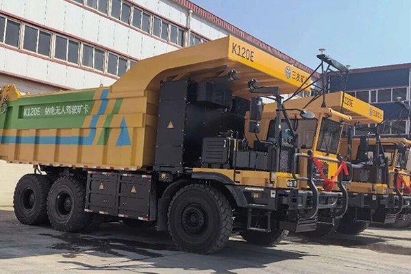 总电量676kWh！中科海钠全球首台套钠电池纯电矿卡完成交付