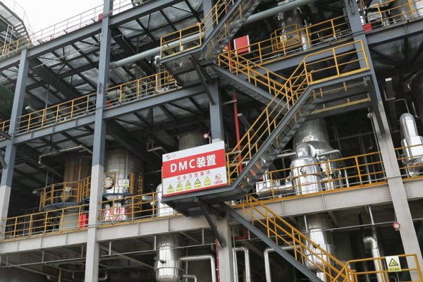 15.41億元！20萬噸！內蒙古鄂爾多斯電解液溶劑項目全速推進