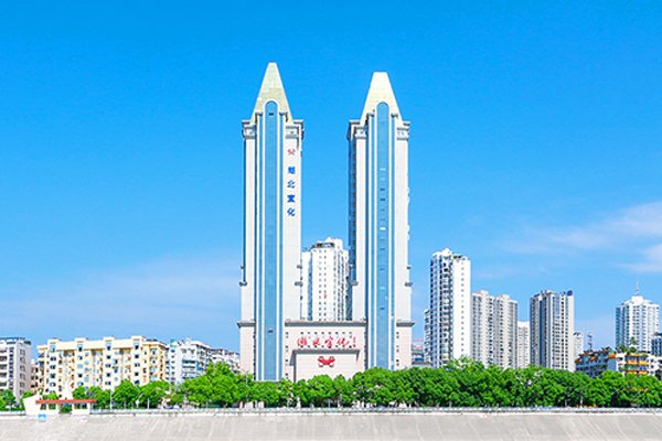 约11.52亿元！15万吨！上市国企拟在湖北宜昌扩产磷酸铁锂前驱体