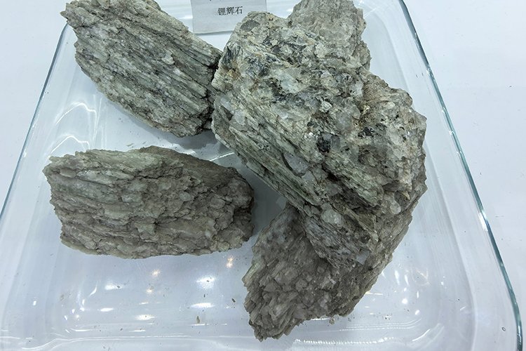 我国川西锂矿找矿再获突破 新增碳酸锂当量约104.68万吨