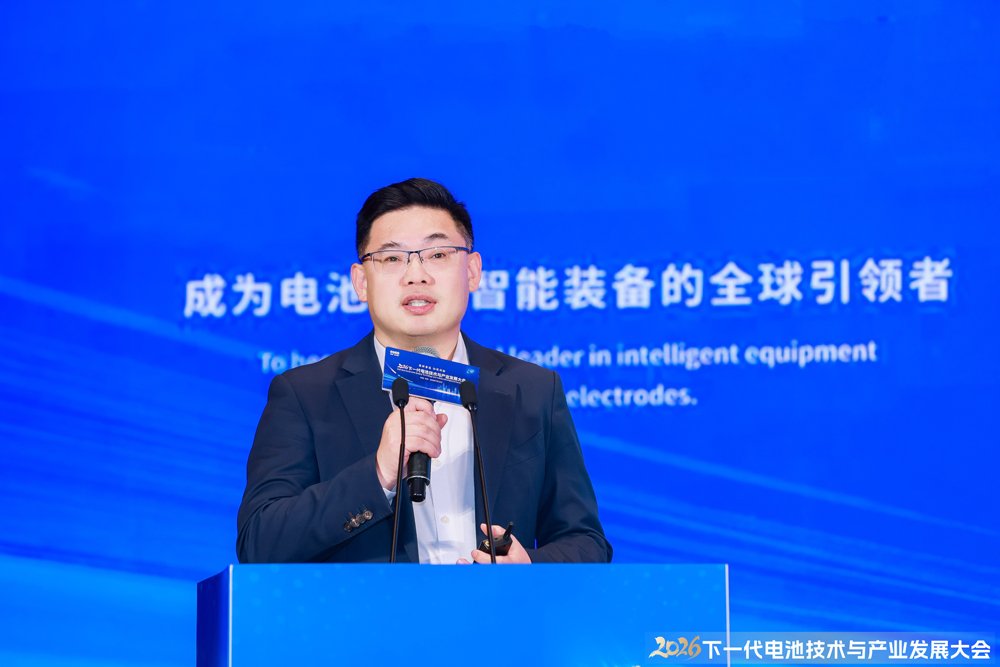蜂巢能源杨红新：铁锂夯实基本盘，三元全面升级混合固液！