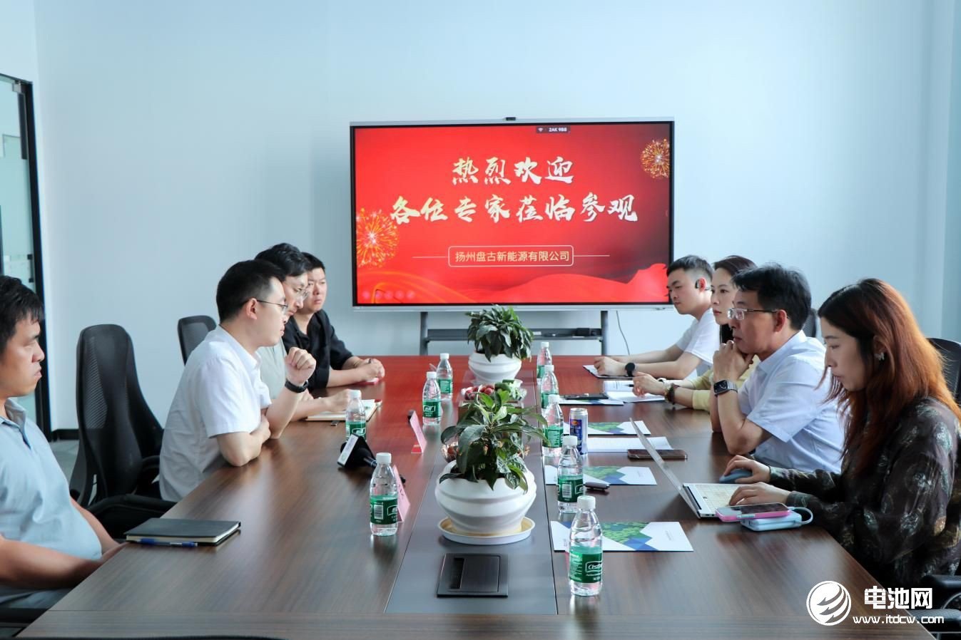 中国电池新能源产业链调研团一行到访扬州盘古 中国电池新能源产业链调研团一行到访扬州盘古
