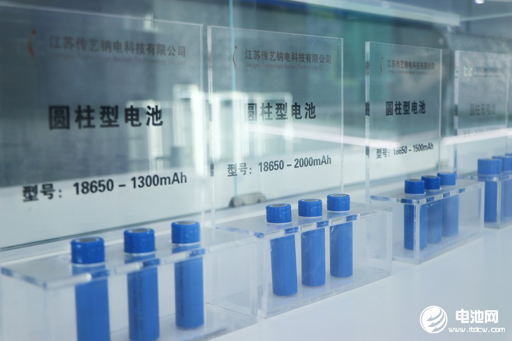 傳藝鈉電圓柱電池