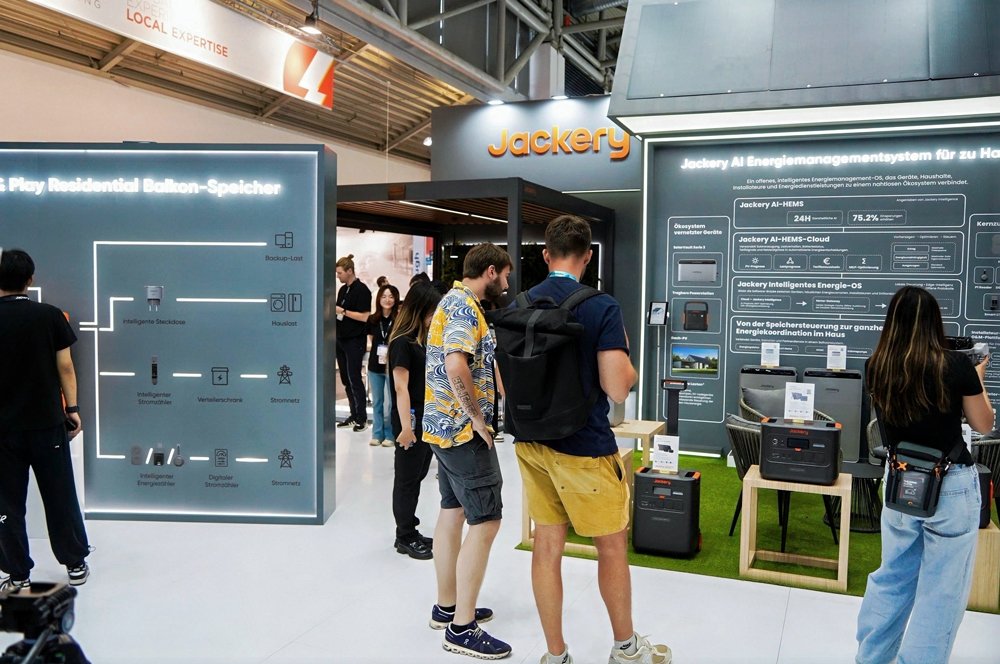 家庭能源管家上線 華寶新能Jackery Ark AI EMS亮相歐洲光伏展